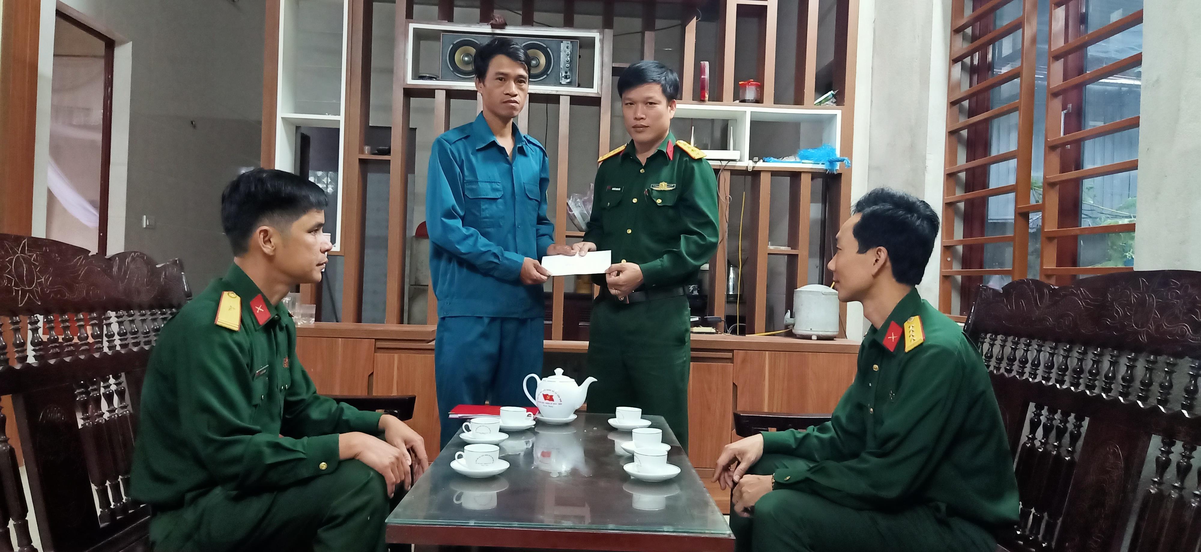 Xây nhà cho đồng đội